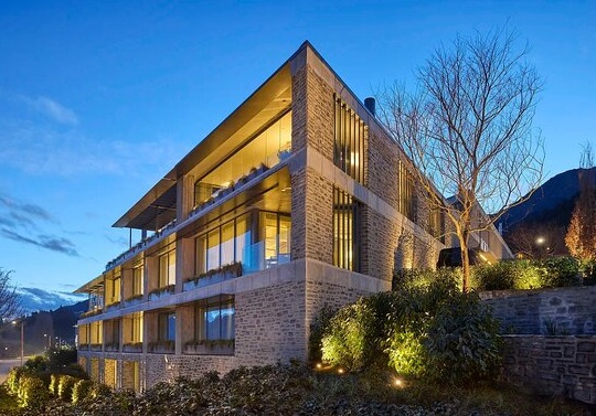 Roki Collection Queenstown.jpg Roki Collection Queenstown.jpg