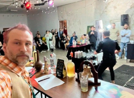 Бар-шоу-25-лет_Restoran_News-Родоман_Александр.jpg Бар-шоу-25-лет_Restoran_News-Родоман_Александр.jpg