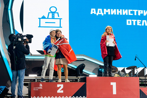 600-ВорлдСкилс-2021_Уфа_Администраторы-отеля.jpg 600-ВорлдСкилс-2021_Уфа_Администраторы-отеля.jpg